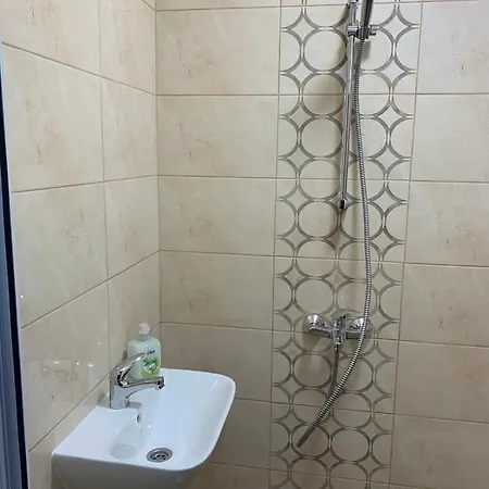 Silver Apartment *